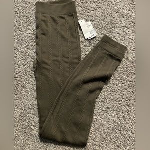 Green patterned leggings